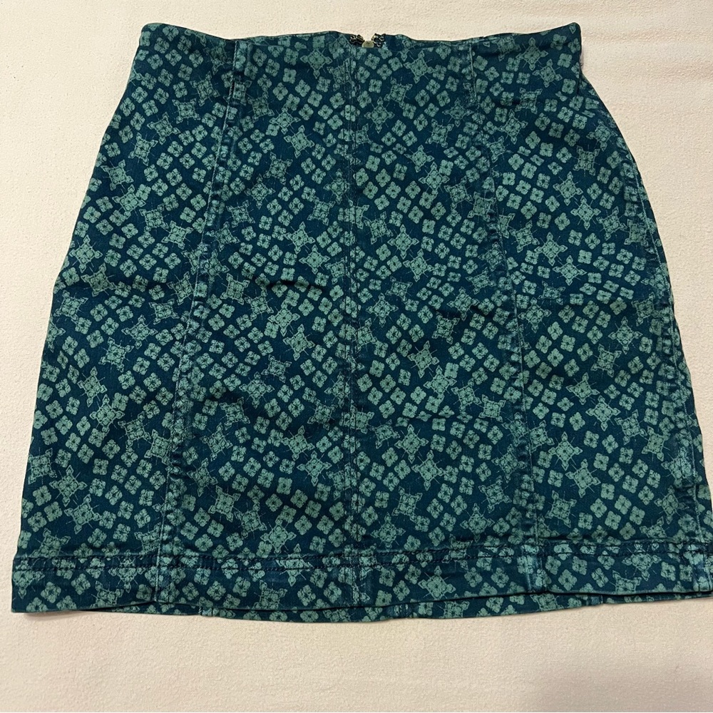 Like new * mini skirt